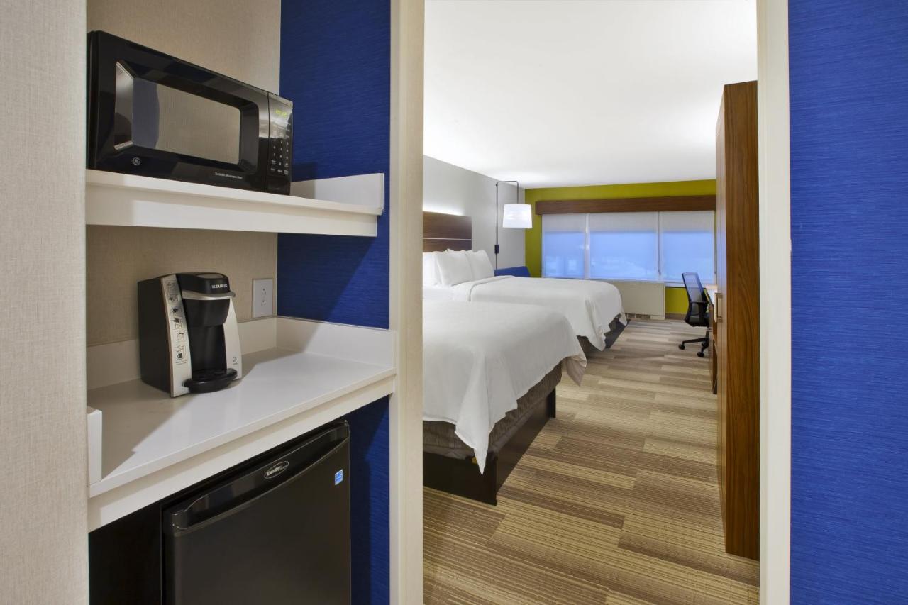| Holiday Inn Express Rochester-Victor, an IHG Hotel