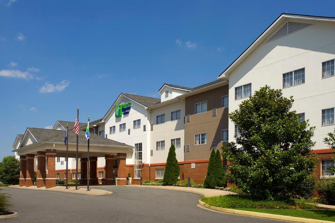  | Holiday Inn Express & Suites Charlottesville - Ruckersville