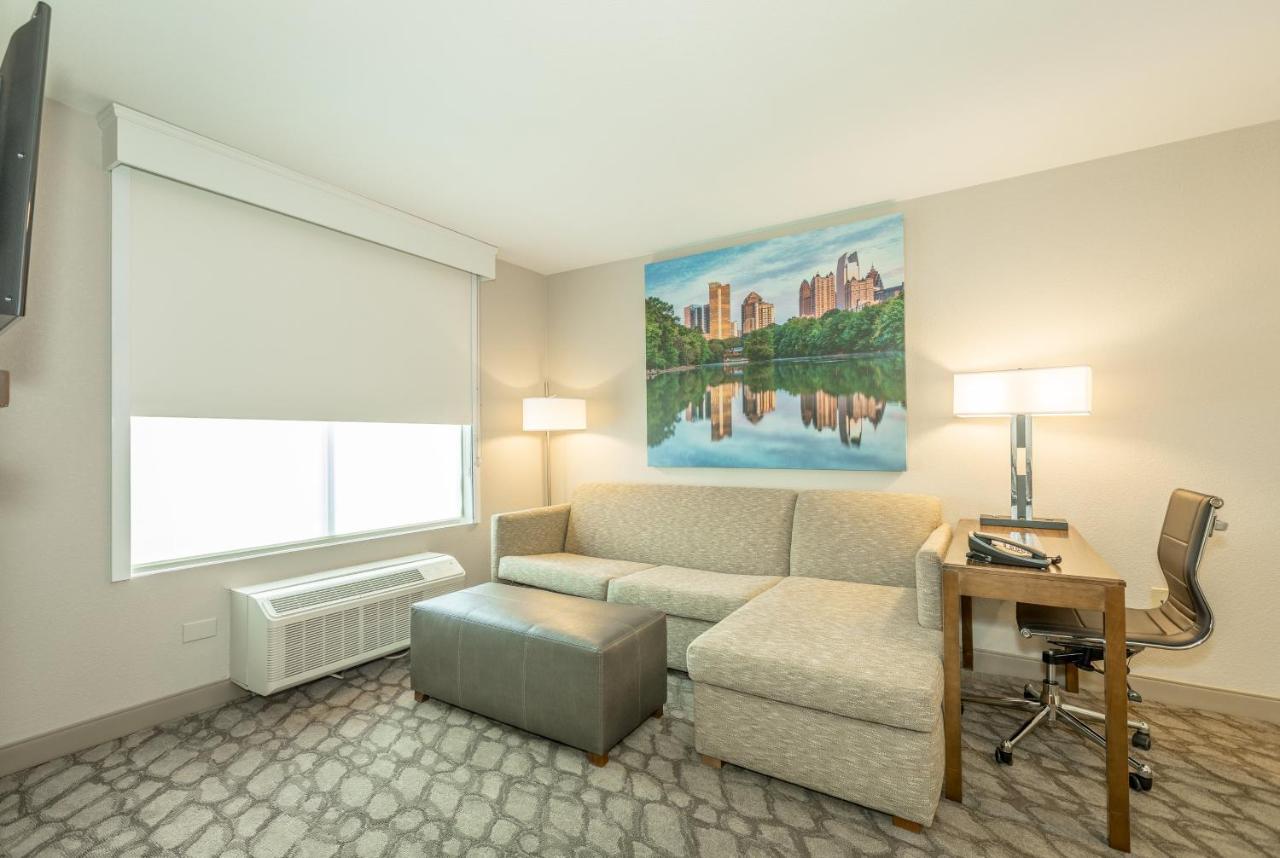 Suite with Mobility Accessible Roll-In Shower - Non-Smoking at Holiday Inn Hotel & Suites Peachtree City by IHG
