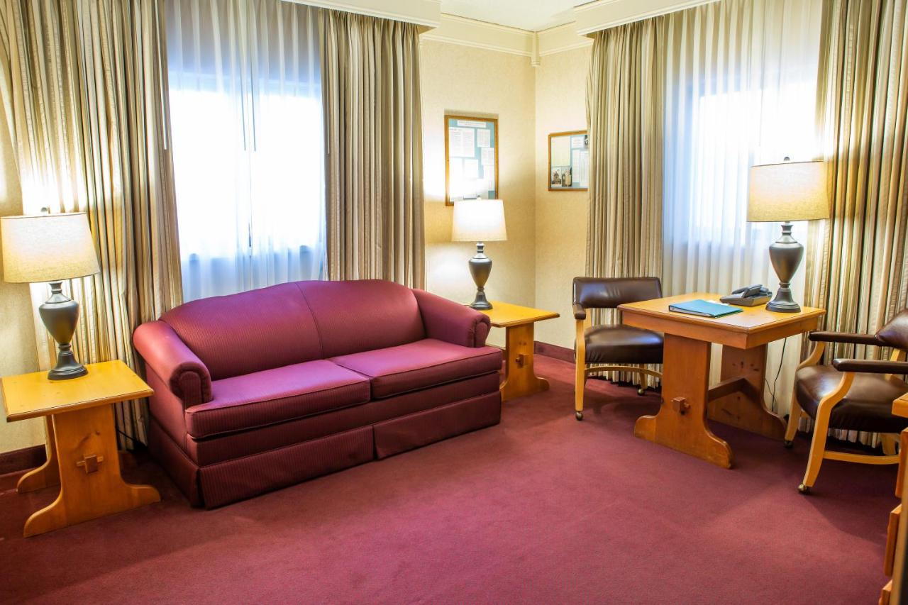 | Bavarian Inn Lodge