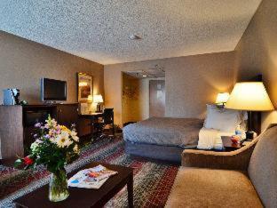 Room #46337513 at Mountain Lake Inn