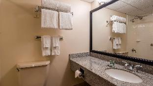 Room #46337513 at Mountain Lake Inn