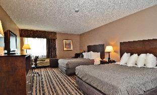 Room #46337518 at Mountain Lake Inn