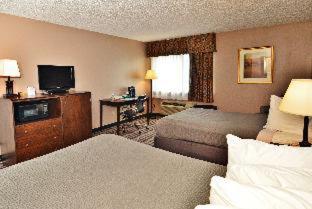 Room #46337518 at Mountain Lake Inn
