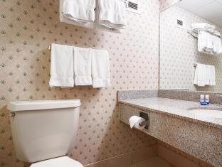 Room #46337515 at Mountain Lake Inn