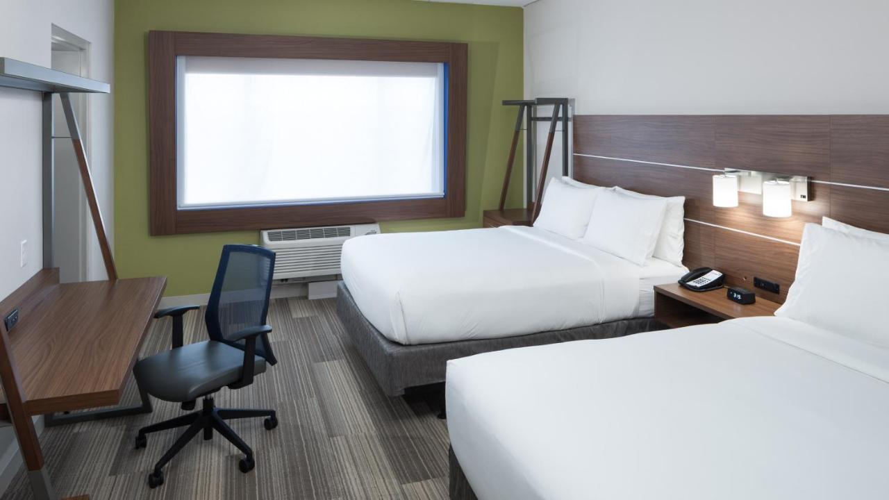 Two-Bedroom Suite - Mobility Accessible Tub at Holiday Inn Express & Suites Orlando at SeaWorld by IHG