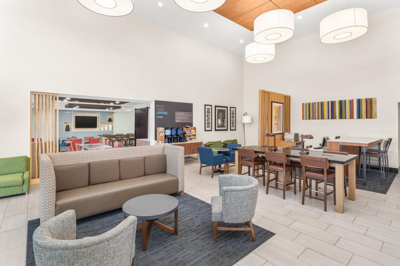  | Holiday Inn Express Hotels & Suites Greenville-Spartanburg/Duncan, an IHG Hotel