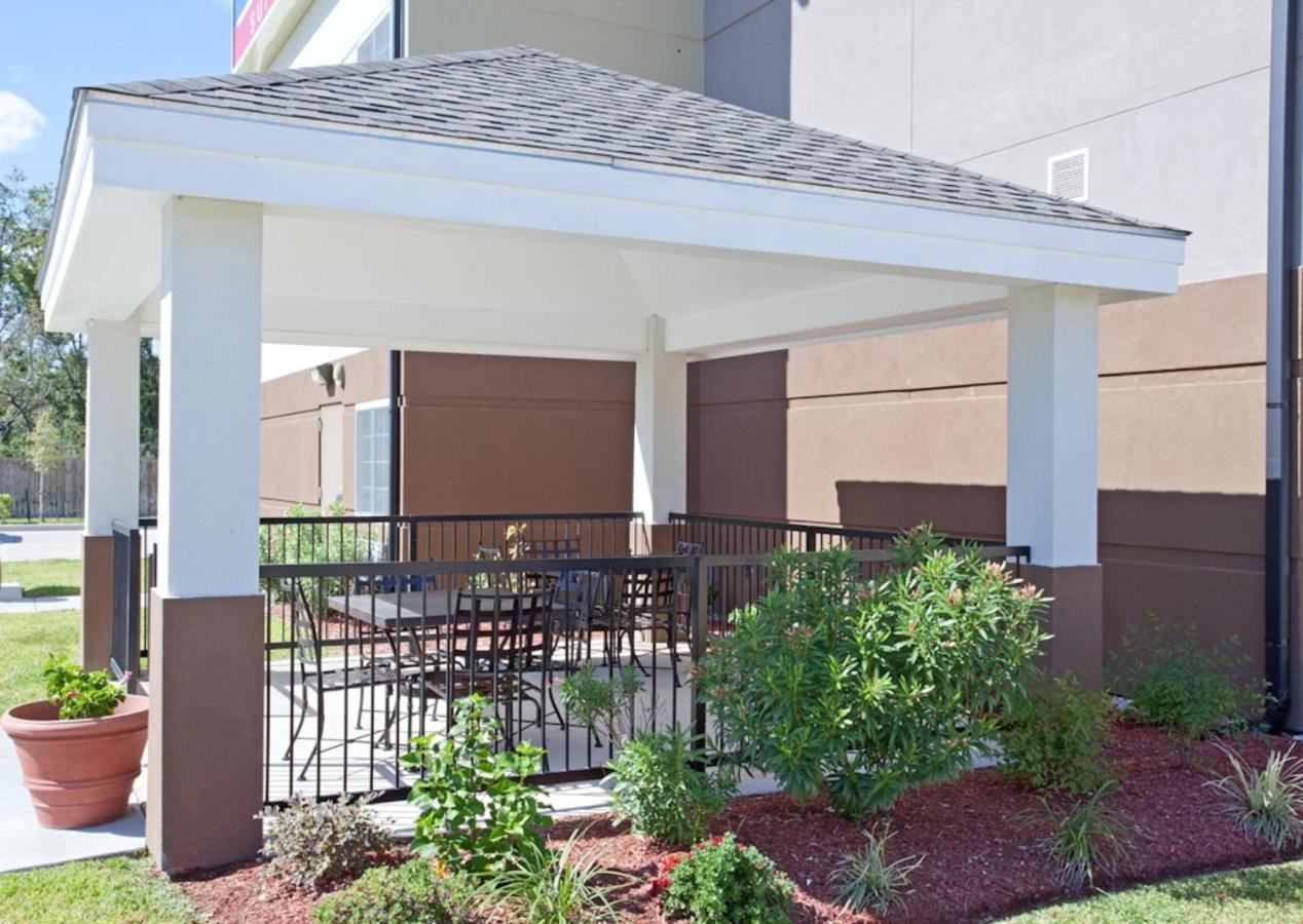 | Candlewood Suites Lake Jackson Clute, an IHG Hotel