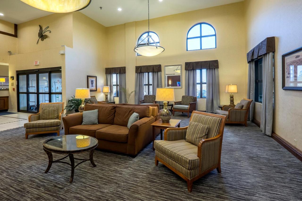  | Holiday Inn Express Hotel & Suites Waynesboro - Route 340