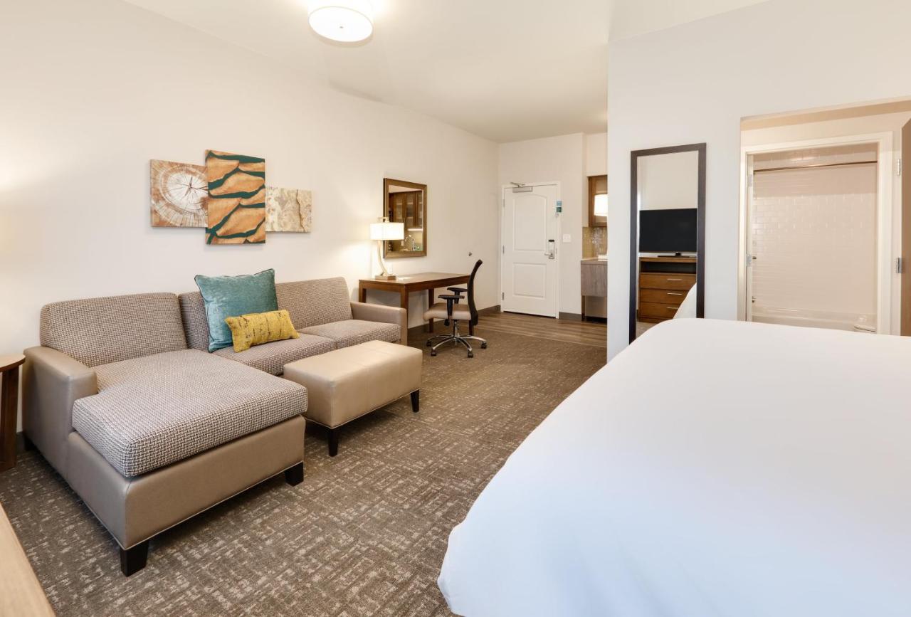| Staybridge Suites Oklahoma City Dwtn - Bricktown, an IHG Hotel