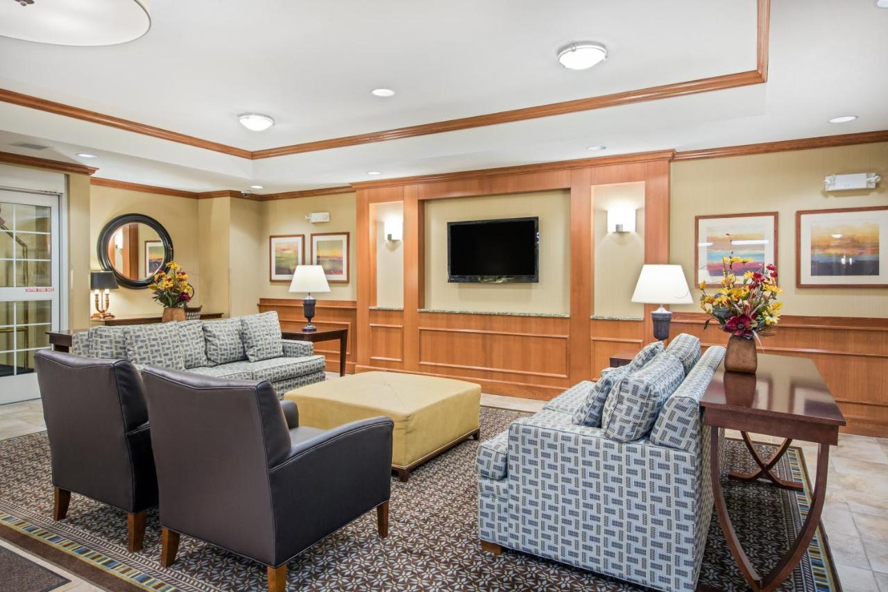 | Candlewood Suites Pittsburgh-Cranberry, an IHG Hotel