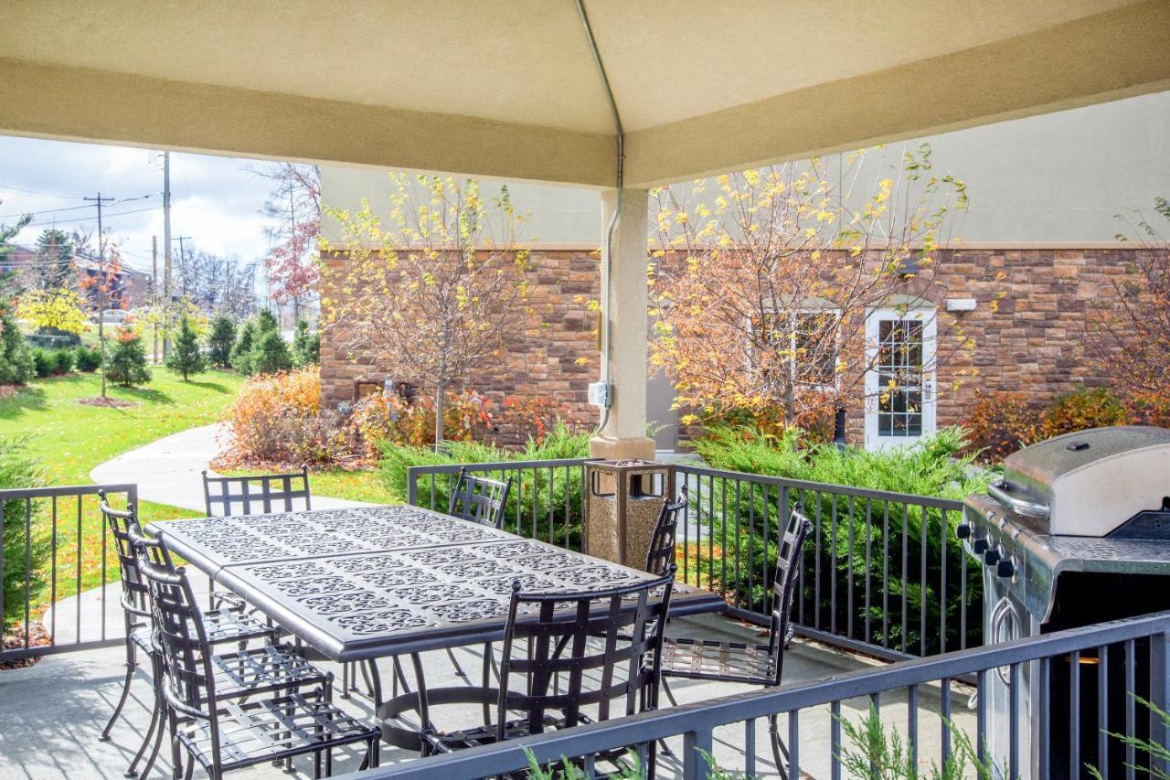 | Candlewood Suites Pittsburgh-Cranberry, an IHG Hotel
