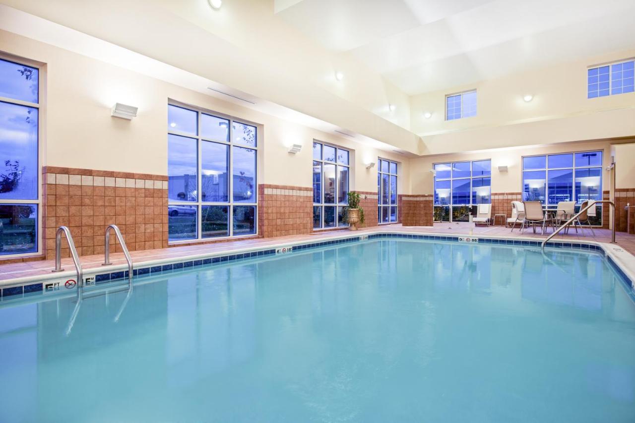 | Candlewood Suites Pittsburgh-Cranberry, an IHG Hotel