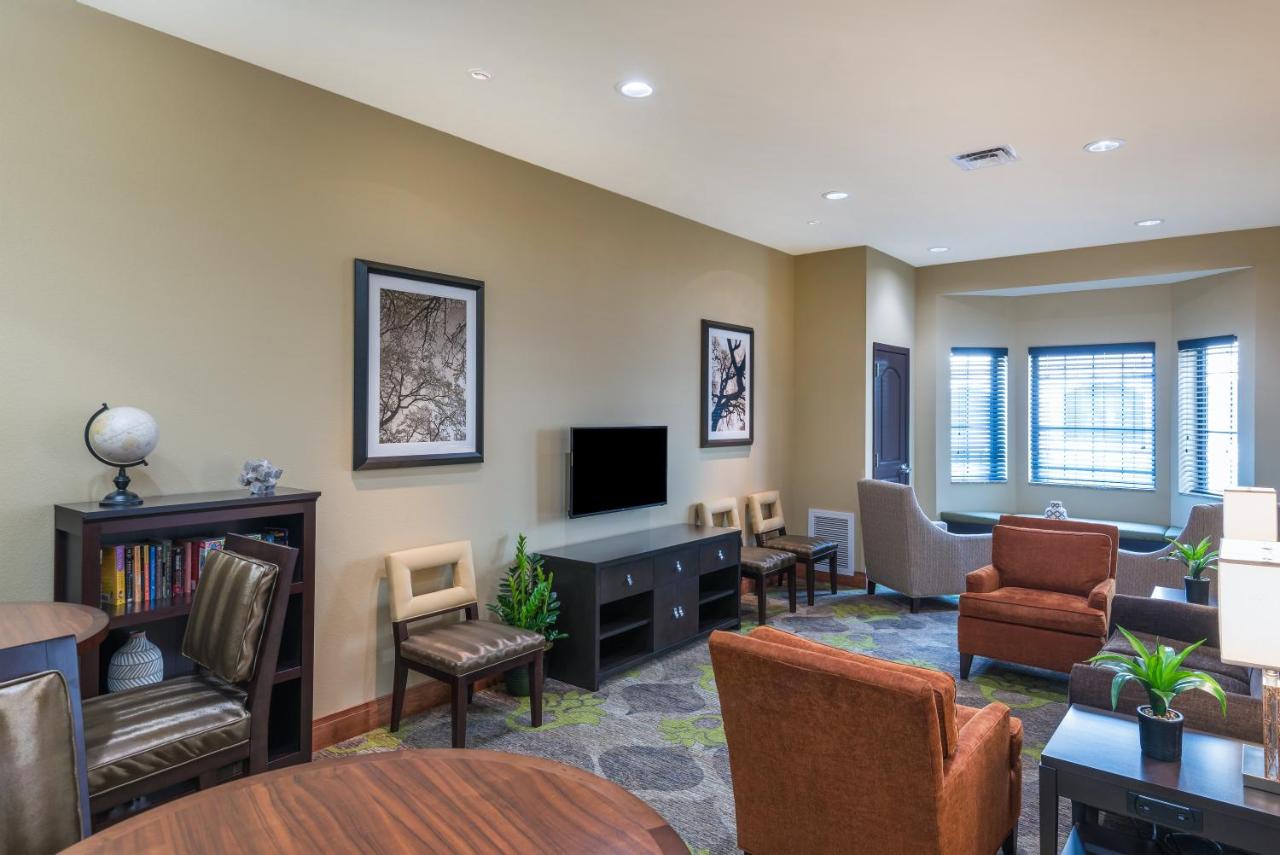  | Staybridge Suites Eau Claire - Altoona, an IHG Hotel