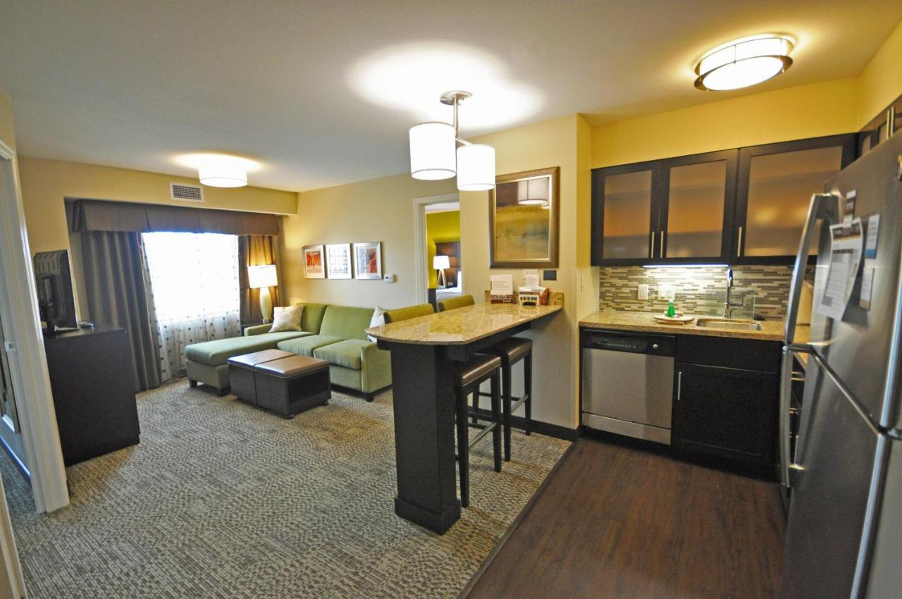 One-Bedroom King Suite at Staybridge Suites Eau Claire - Altoona, an IHG Hotel