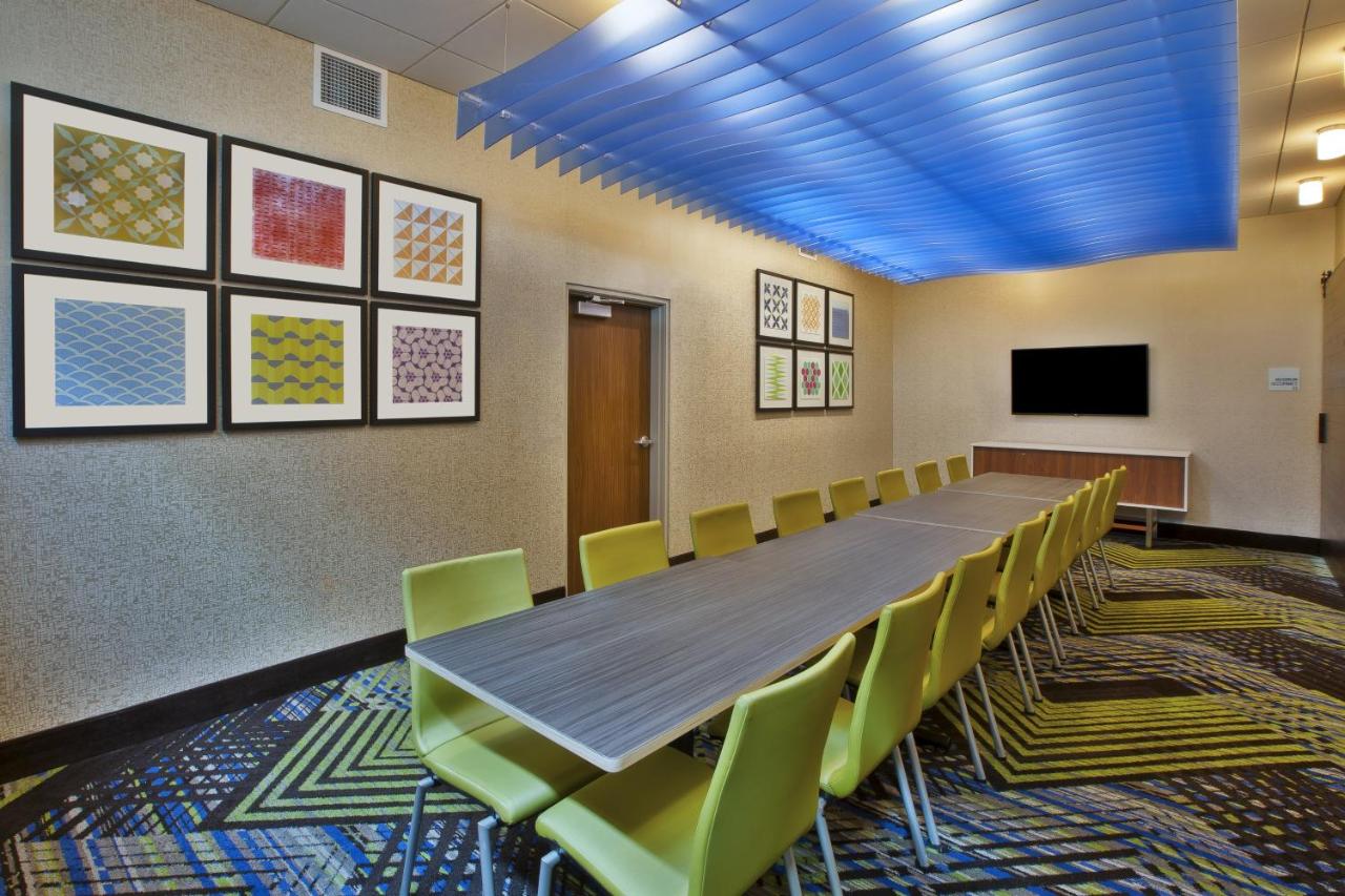 | Holiday Inn Express and Suites South Hill, an IHG Hotel