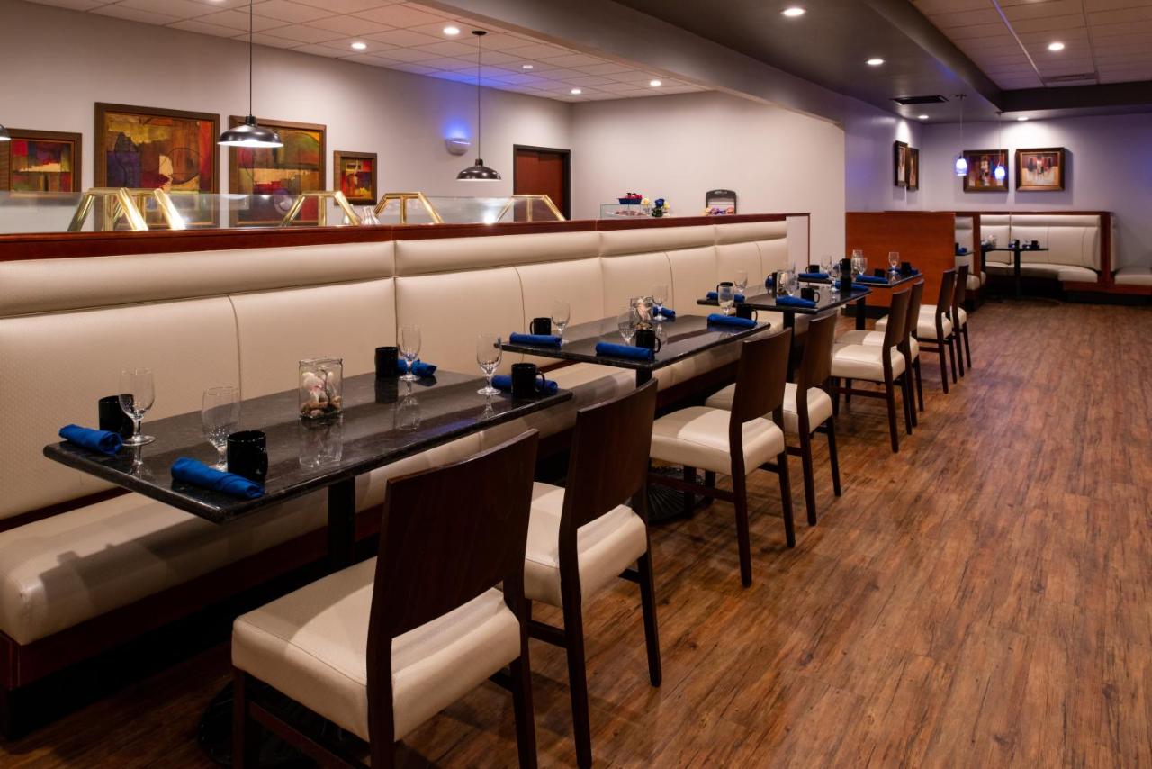 | Holiday Inn Hotel and Suites Beaumont-Plaza I-10 & Walden, an IHG Hotel