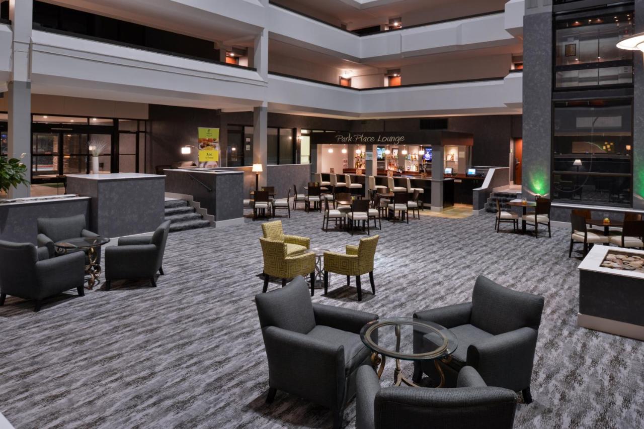 | Holiday Inn Hotel and Suites Beaumont-Plaza I-10 & Walden, an IHG Hotel