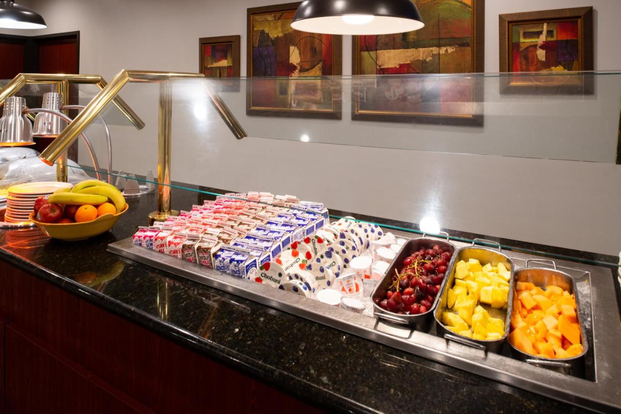 | Holiday Inn Hotel and Suites Beaumont-Plaza I-10 & Walden, an IHG Hotel