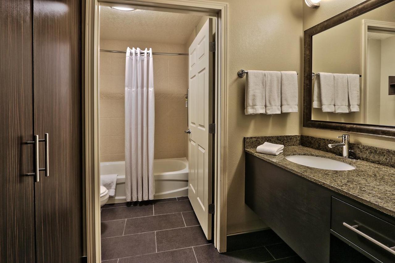| Staybridge Suites Albuquerque North, an IHG Hotel