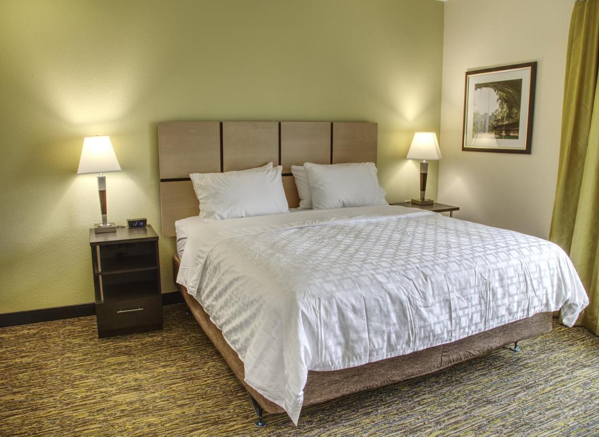 King Room - Hearing Access - Non-Smoking at Candlewood Suites Austin North, an IHG Hotel