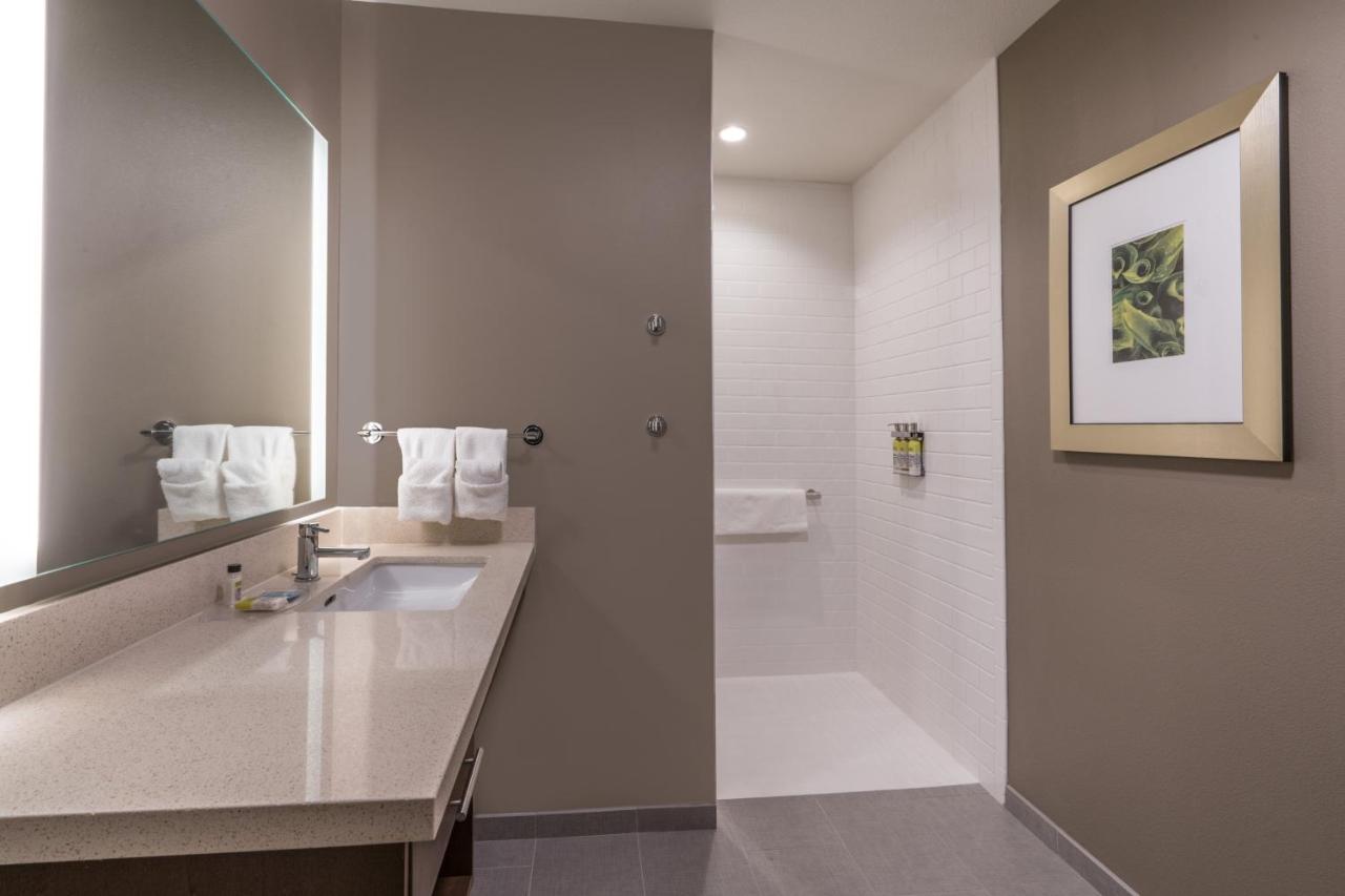 Queen Room with Accessible Roll-in Shower - Non-smoking at Staybridge Suites Anchorage by IHG