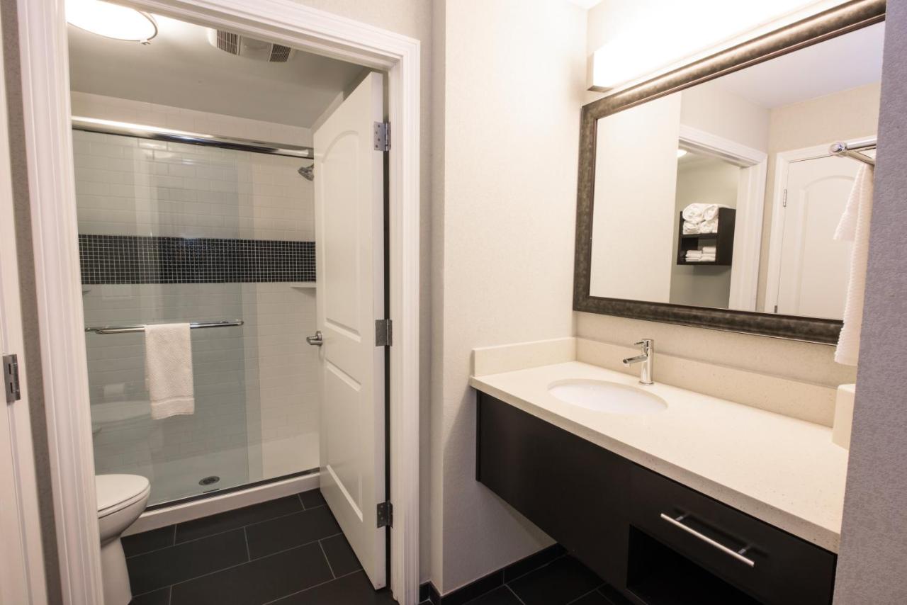 King Studio Suite - Non-Smoking at Staybridge Suites Albany Wolf Rd-Colonie Center by IHG