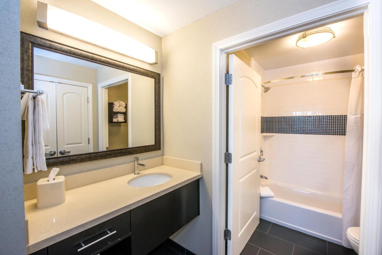 King Room - Hearing Access - Non-Smoking at Staybridge Suites Albany Wolf Rd-Colonie Center by IHG
