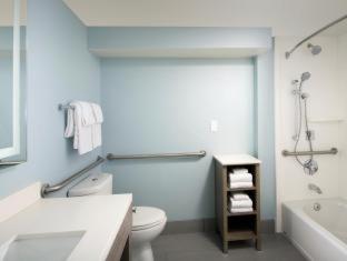 Room #25147419 at Best Western Oceanfront