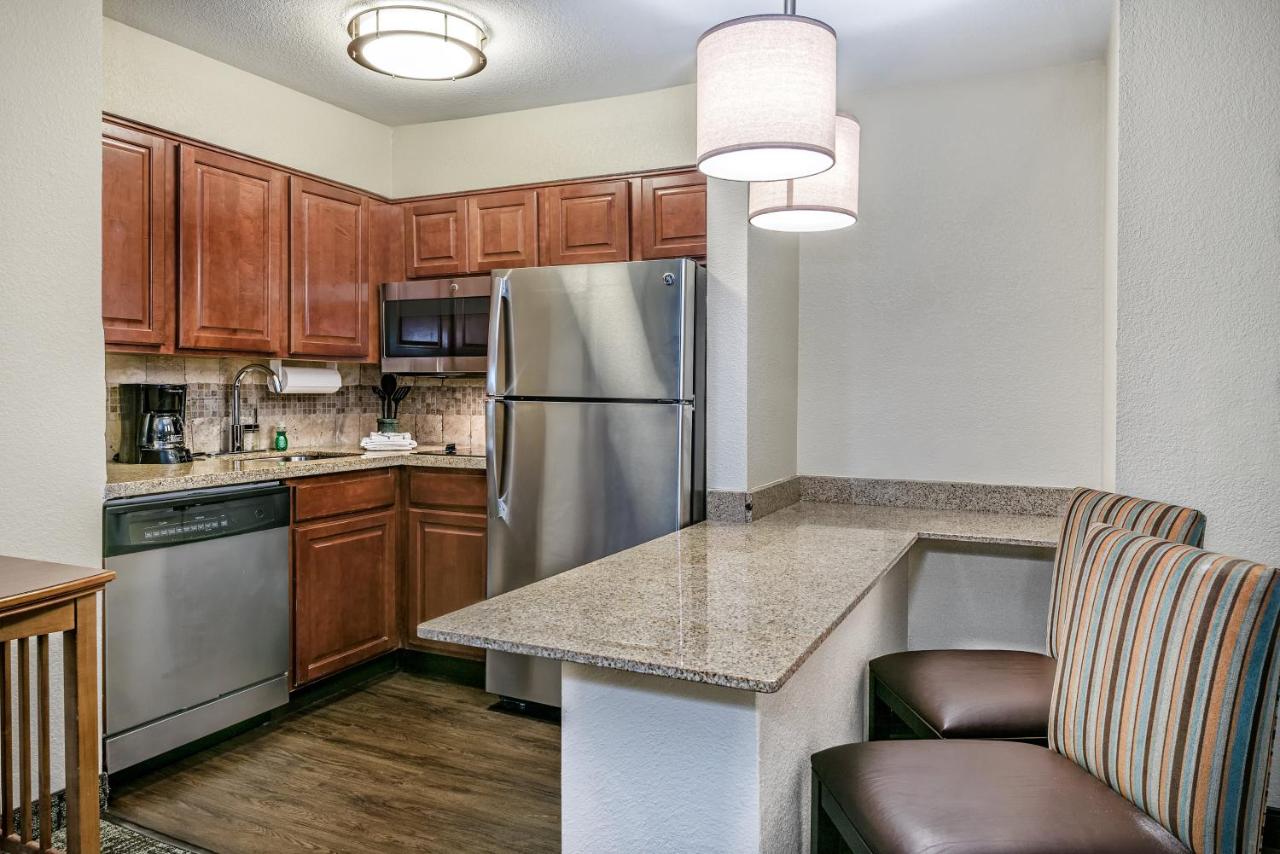| Staybridge Suites Austin Round Rock, an IHG Hotel