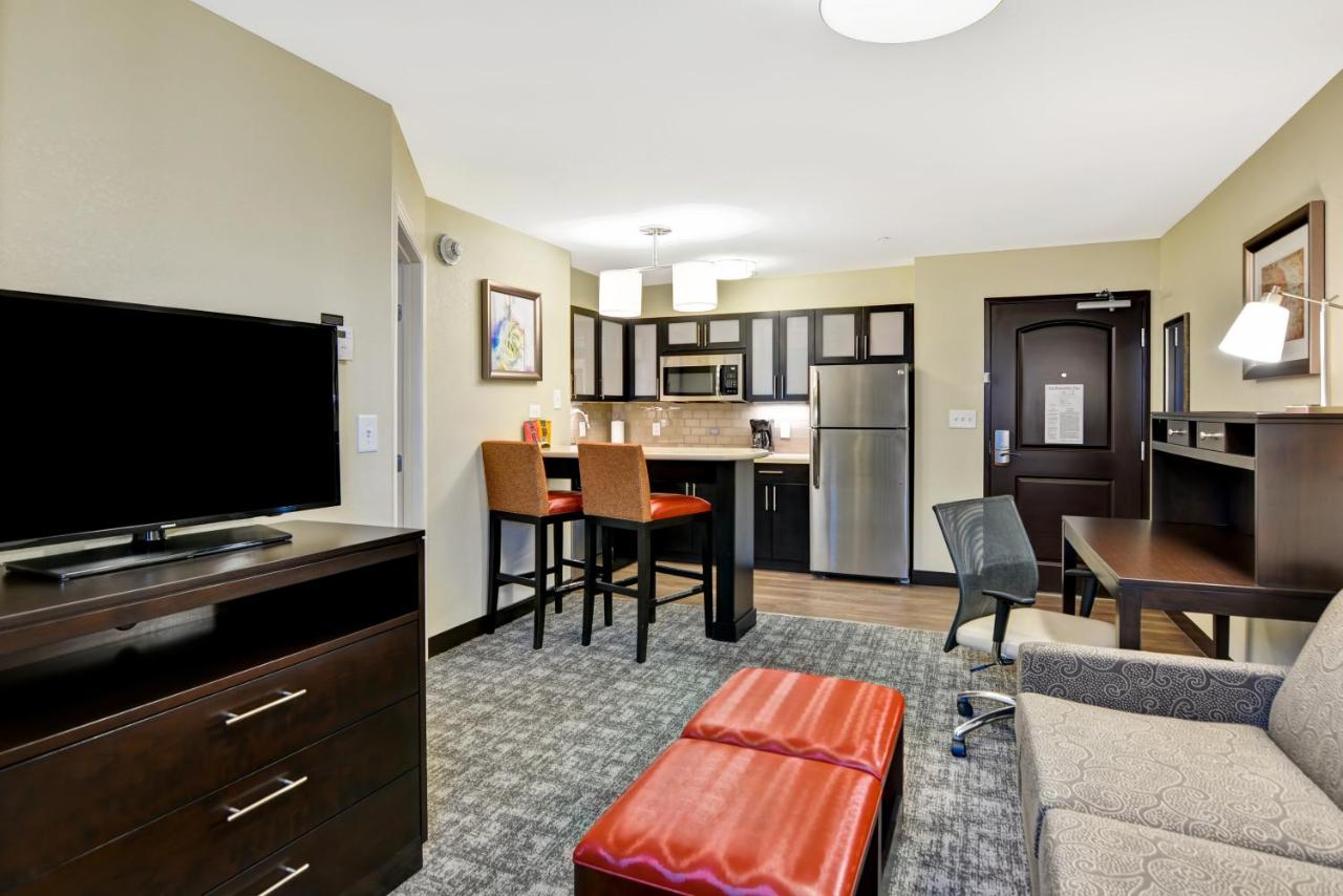 One-Bedroom Queen Suite -Non-Smoking at Staybridge Suites Mt. Juliet - Nashville Area by IHG