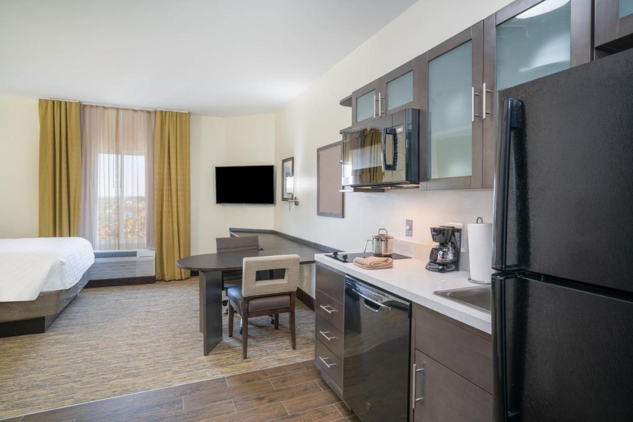 Queen Studio Suite with Two Queen Beds - Mobility Acces Tran Shower/Non-Smoking at Candlewood Suites Nashville - Franklin, an IHG Hotel