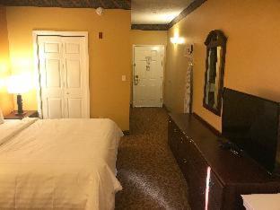 Room #491918014 at Hotel Pensacola