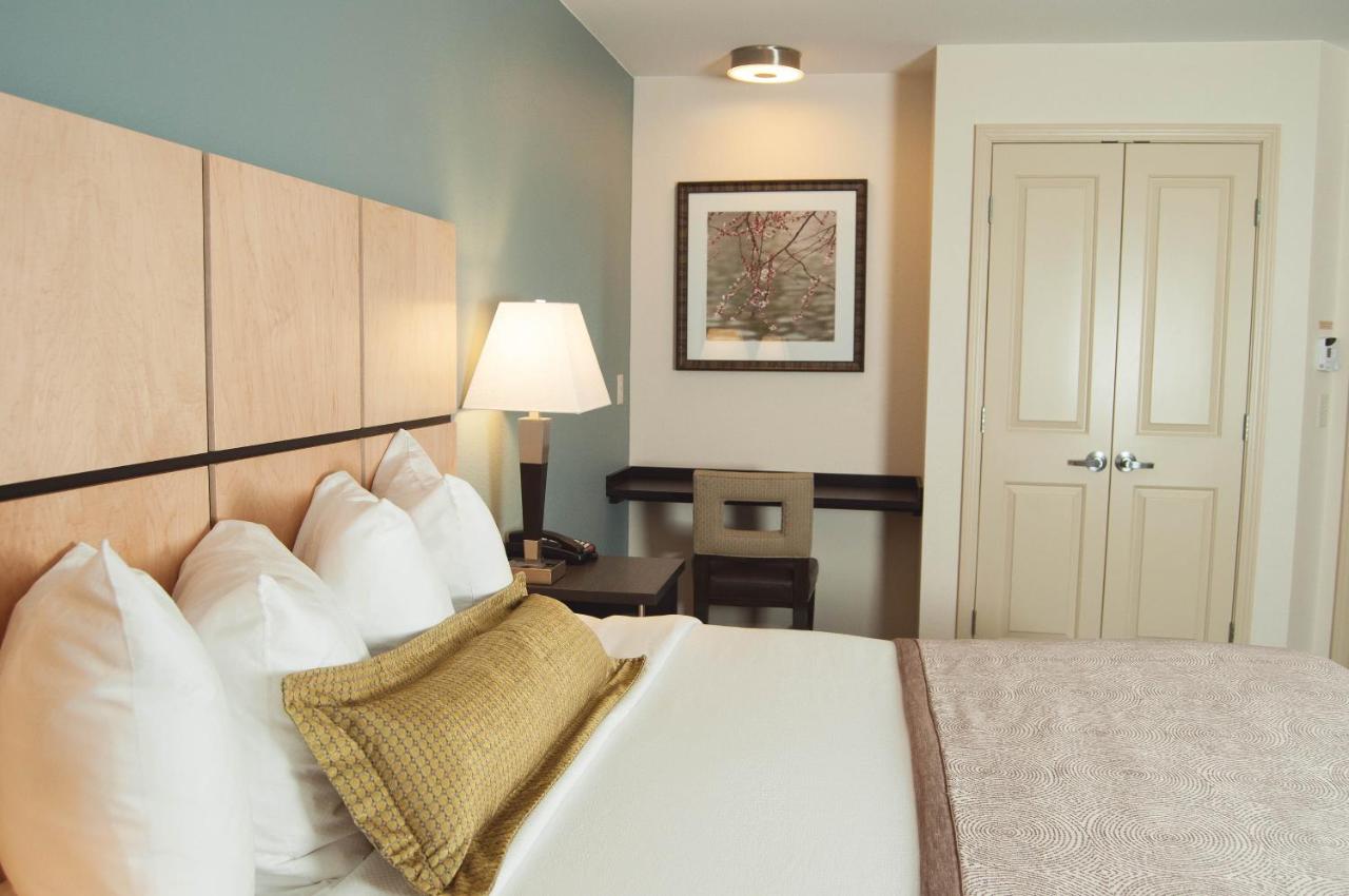 | Candlewood Suites Denver North - Thornton, an IHG Hotel