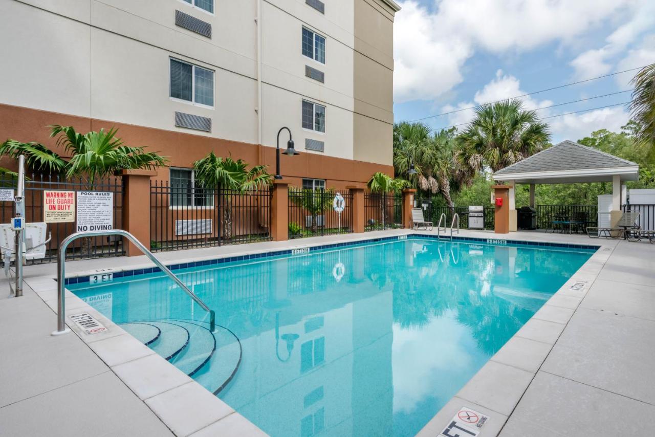 | Candlewood Suites Fort Myers/Sanibel Gateway, an IHG Hotel