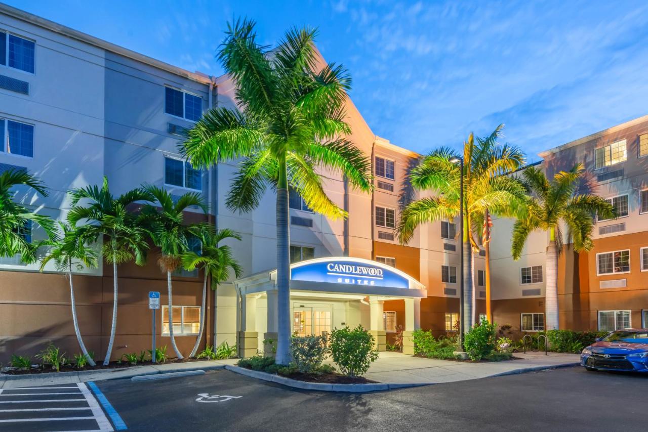 | Candlewood Suites Fort Myers/Sanibel Gateway, an IHG Hotel