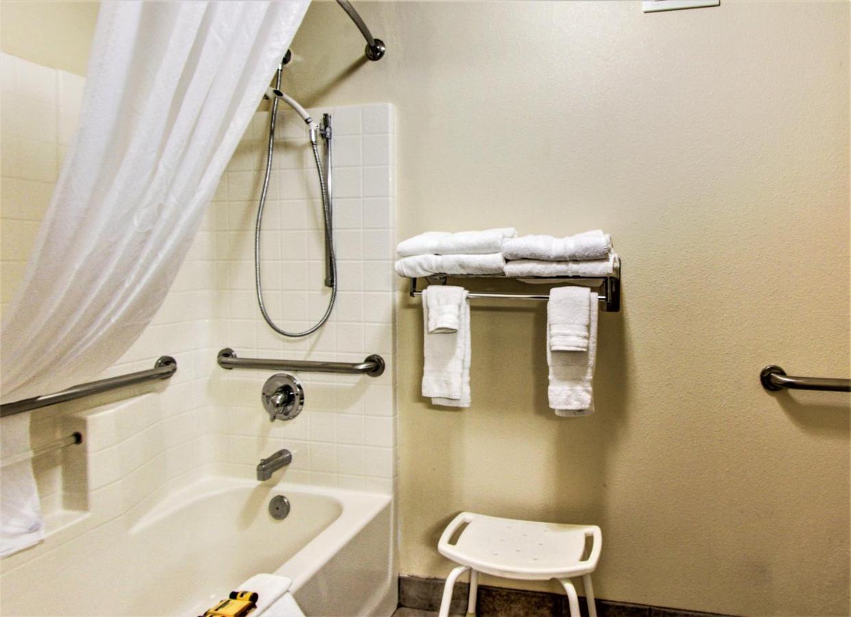 Queen Room with Two Queen Beds - Non-Smoking/Disability Access at Best Western Plus Vancouver Mall Dr. Hotel & Suites
