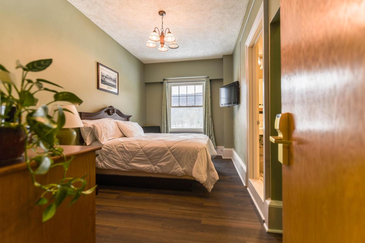 King Room with Riverview at The Shawnee Inn and Golf Resort