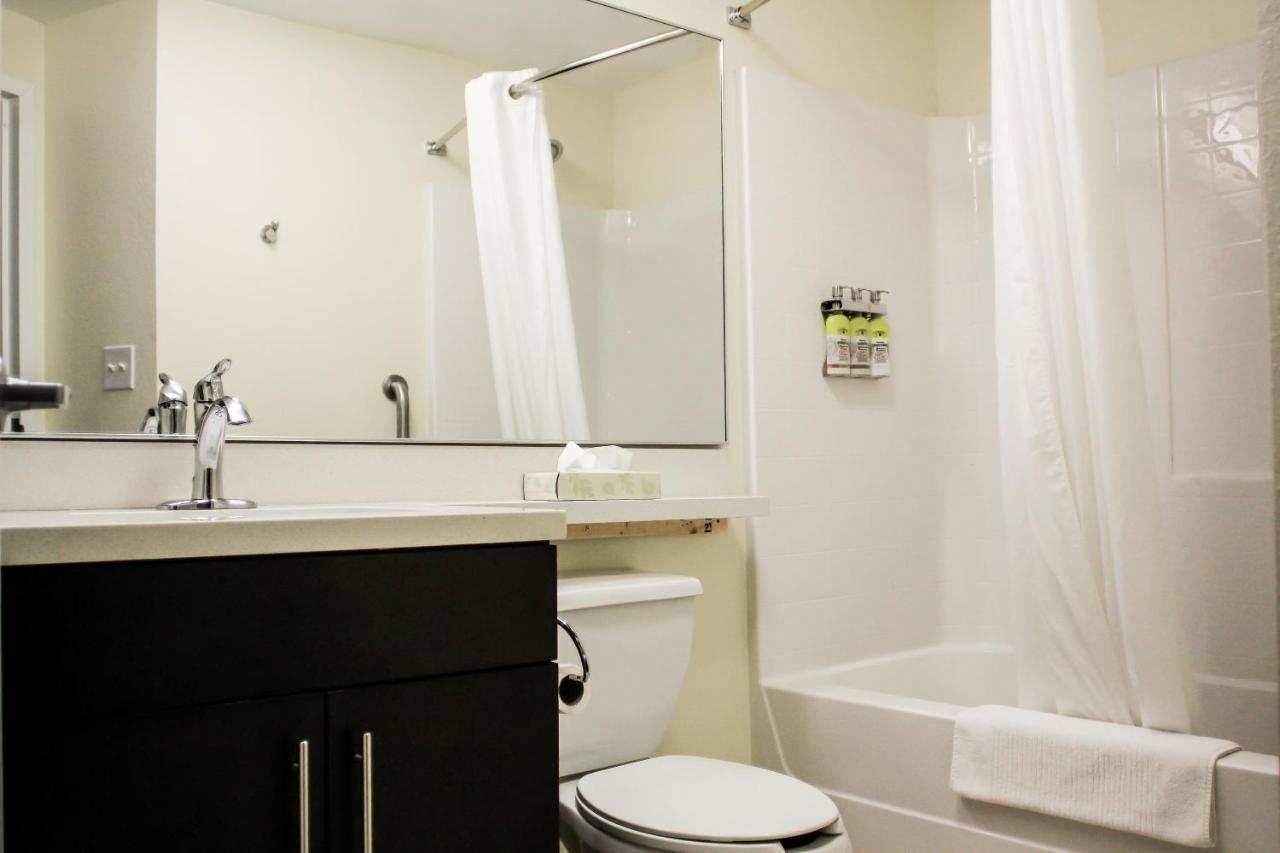 | Candlewood Suites Richmond North-Glen Allen, an IHG Hotel