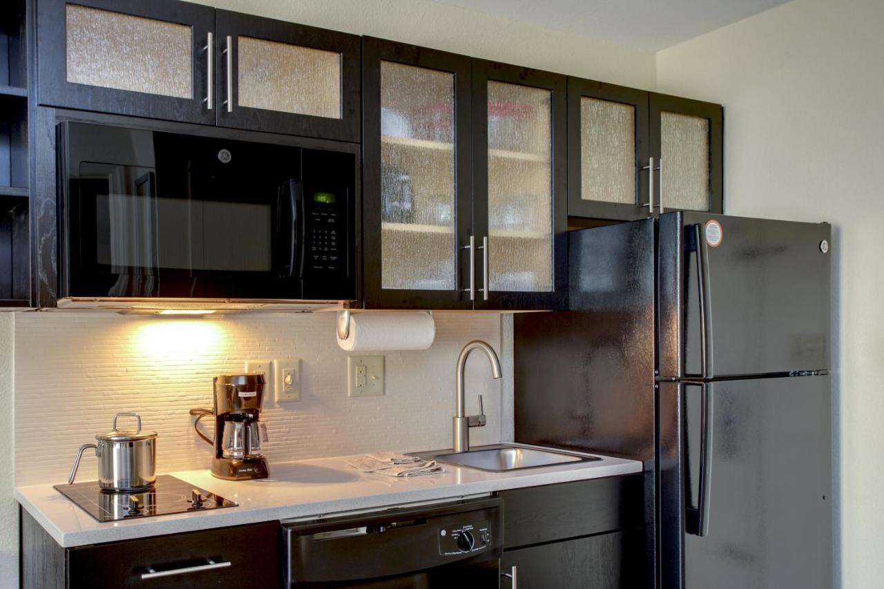 Queen Studio - Non-Smoking at Candlewood Suites Raleigh Crabtree, an IHG Hotel