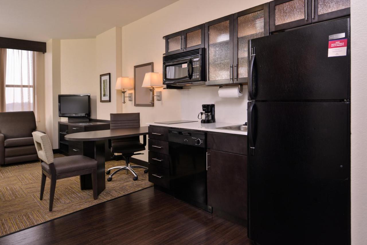 Queen Studio - Non-Smoking at Candlewood Suites Terre Haute, an IHG Hotel