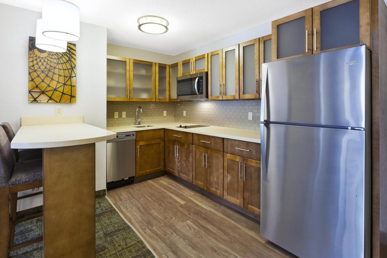 Deluxe One-Bedroom Queen Suite with Two Queen Beds at Staybridge Suites Columbia by IHG