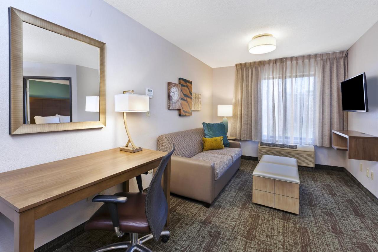 One-Bedroom Queen Suite - Non-Smoking at Staybridge Suites Columbia by IHG