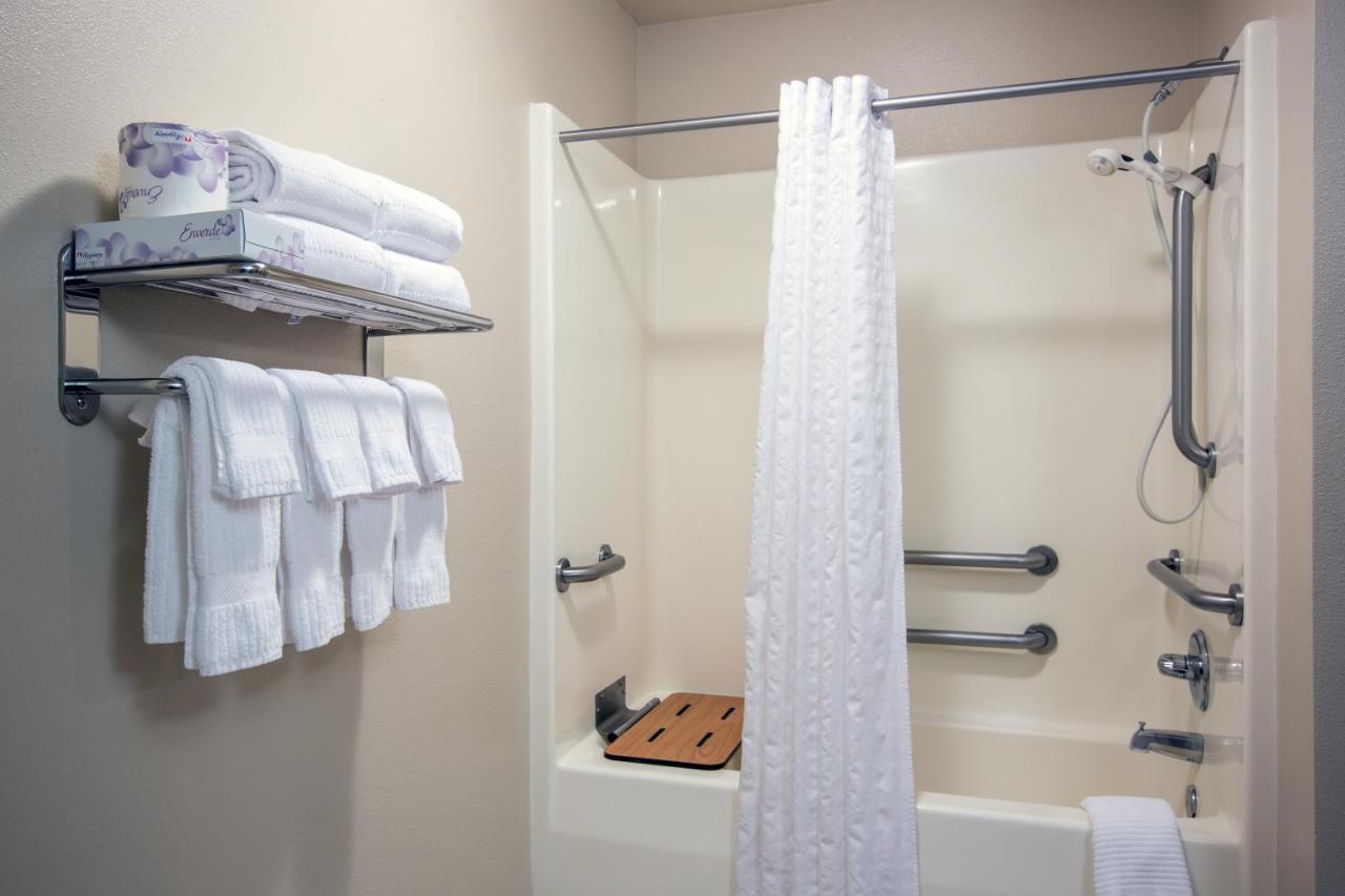 Queen Suite - Disability Access/Non-Smoking at Candlewood Suites Olympia/Lacey by IHG