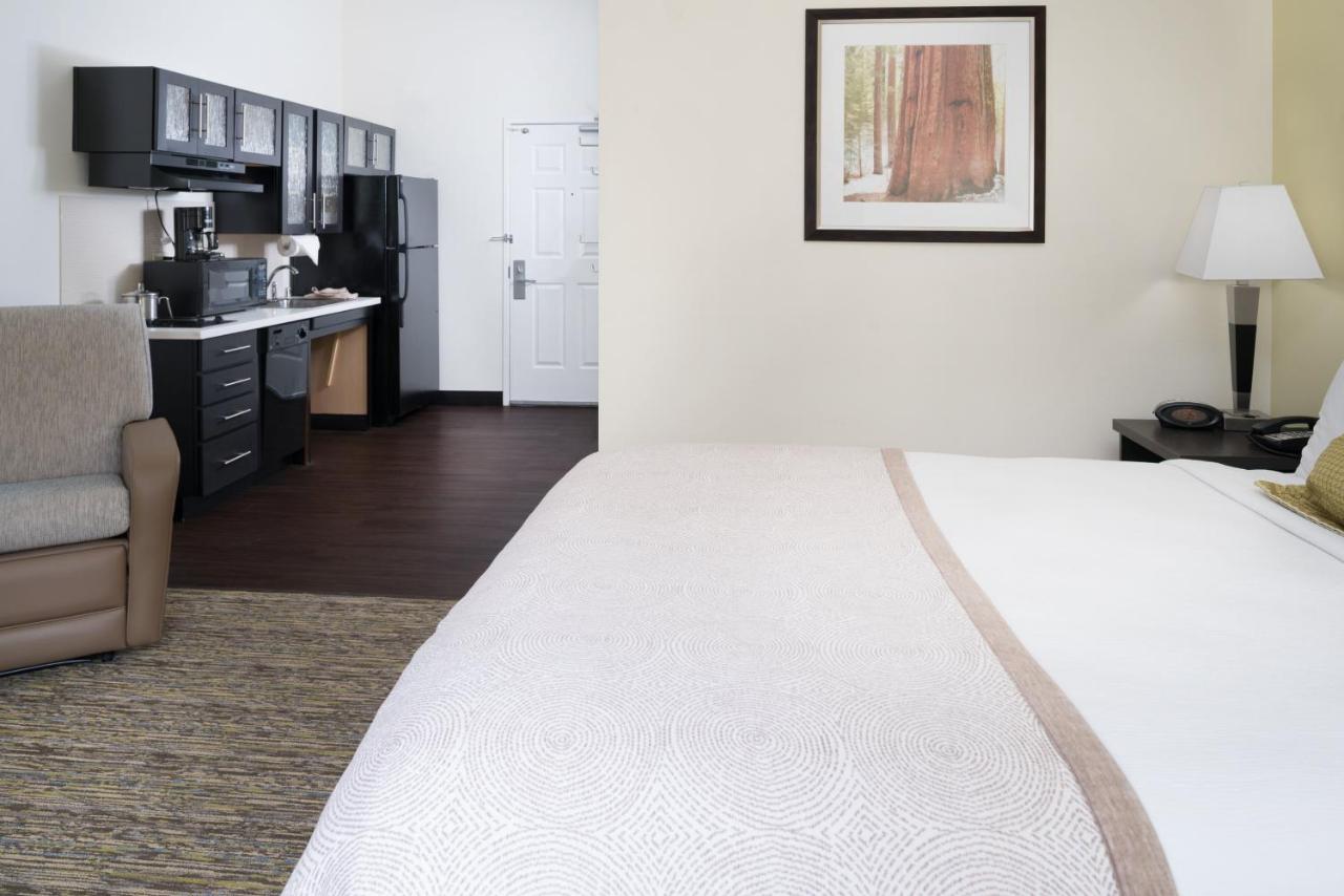 Queen Suite - Disability Access/Non-Smoking at Candlewood Suites Olympia/Lacey by IHG