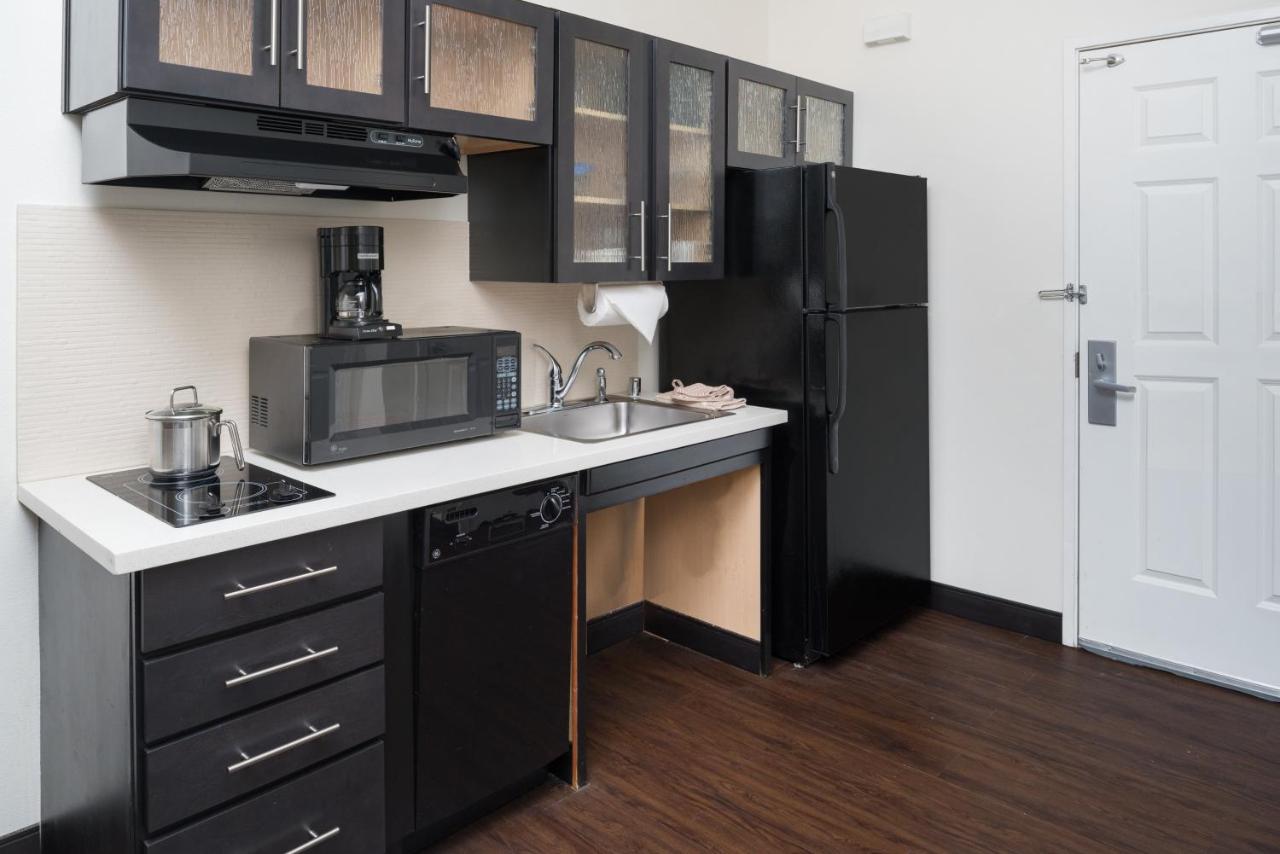 Queen Suite - Disability Access/Non-Smoking at Candlewood Suites Olympia/Lacey by IHG
