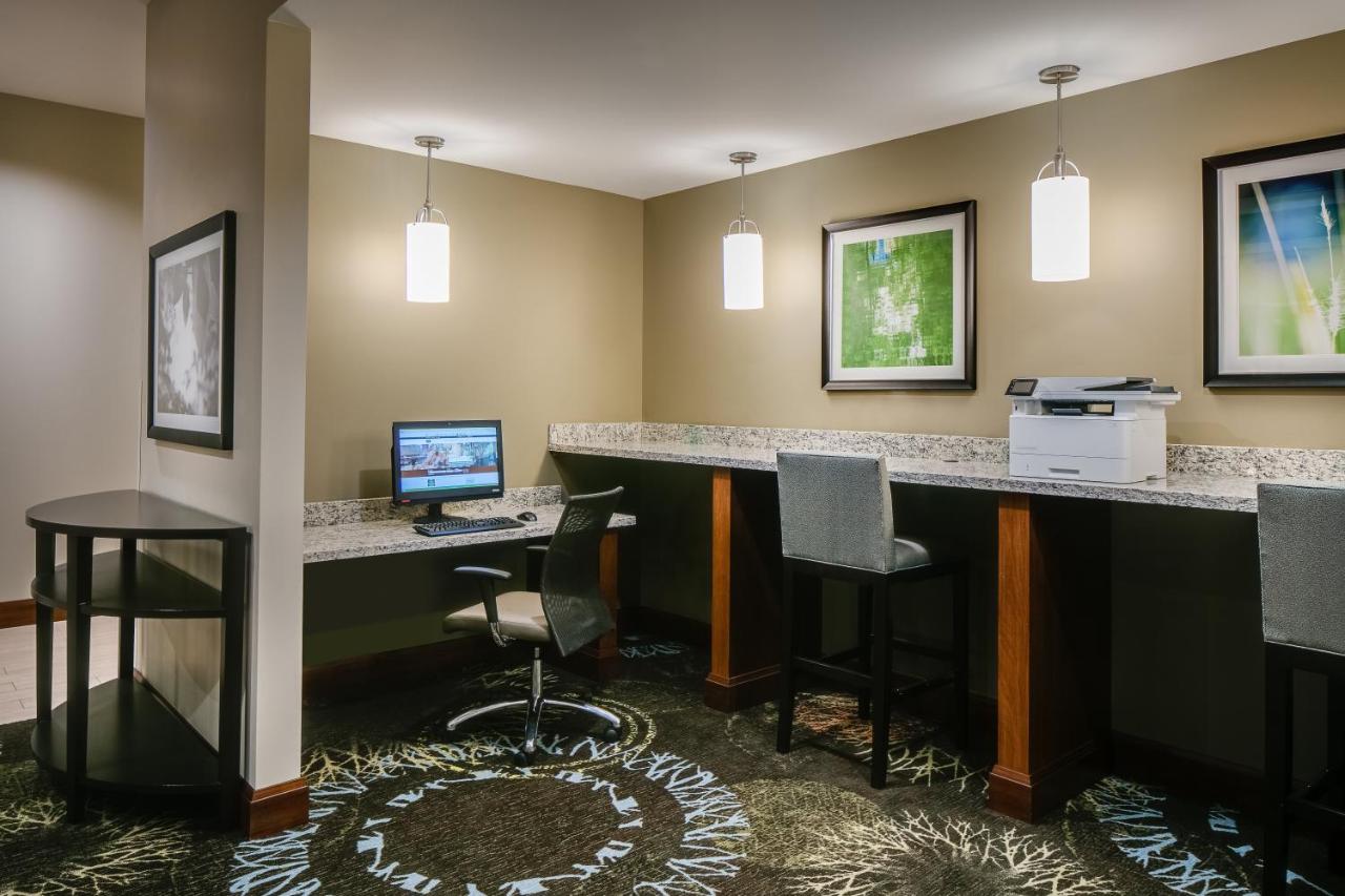  | Staybridge Suites Des Moines Downtown