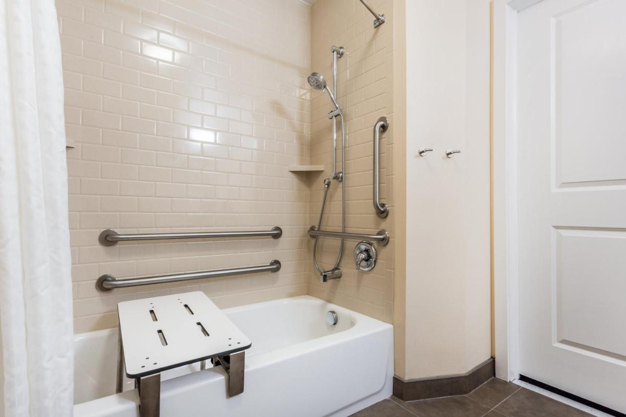 | Candlewood Suites Bensalem - Philadelphia Area, an IHG Hotel