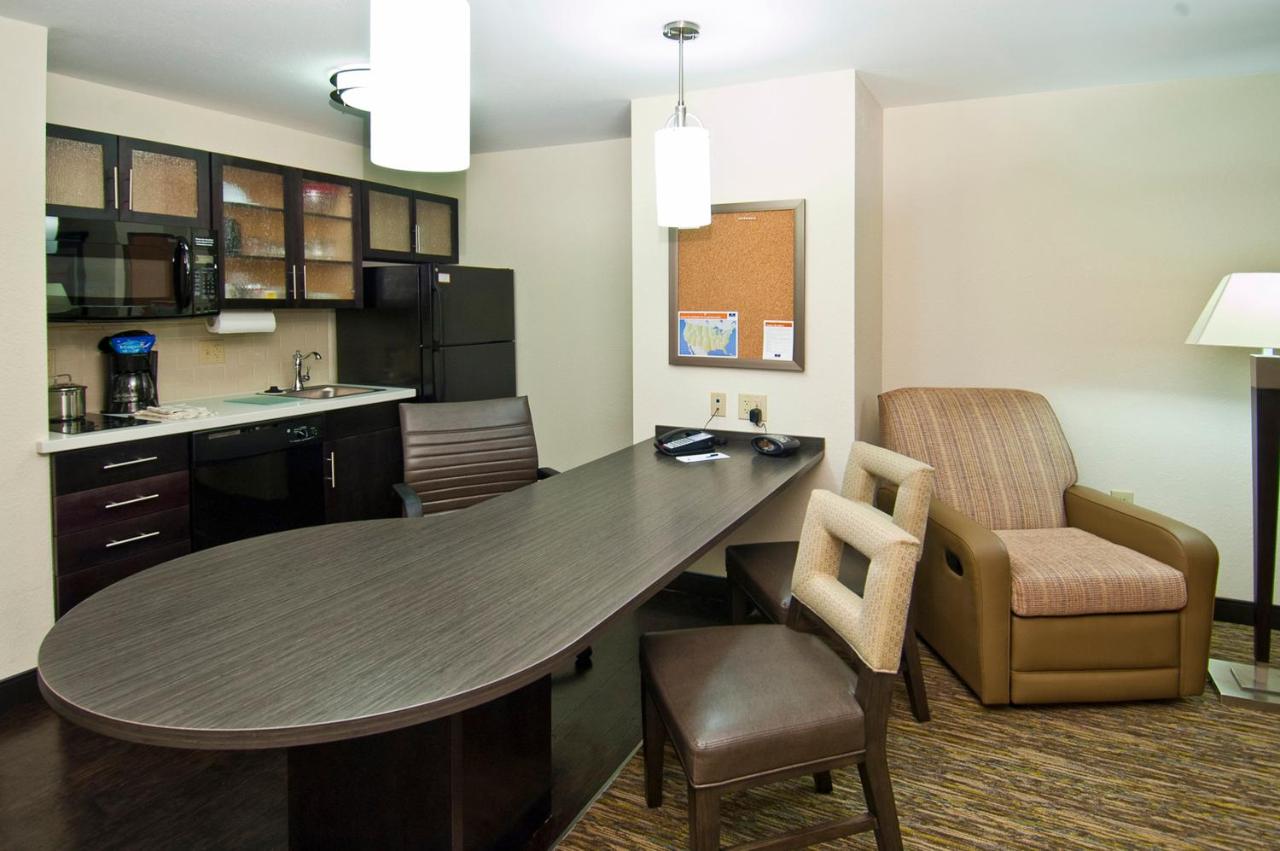  | Candlewood Suites Tupelo, an IHG Hotel