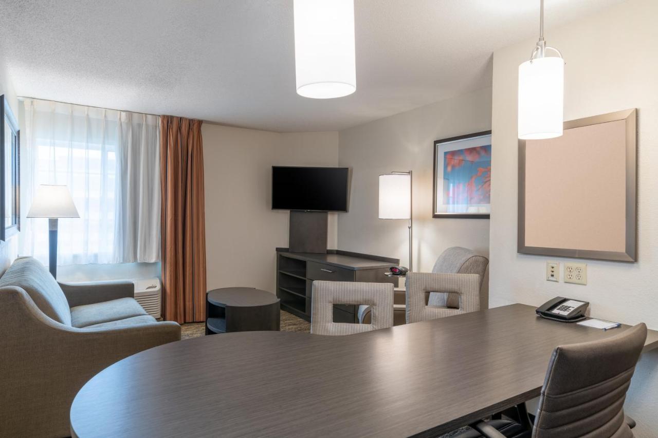 Queen Room - Disability Access at Candlewood Suites Herndon by IHG
